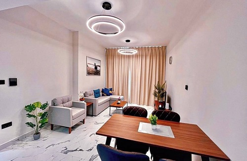 Abu Dhabi Apartment | 1 Bed Room Apartment 1 Min walking to Cleveland and Galleria Mall Maryah Island