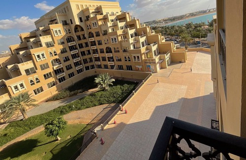 Al Seer Apartment | 1 Bedroom Hideaway On The Beach