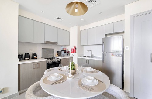 Madinat Zayed Apartment | 1BR 3802 Forte Tower 2