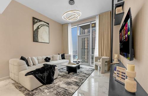 Business Bay Apartment | 1BR Condo in Business Bay