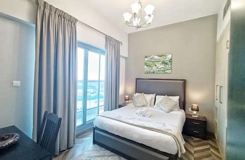 Business Bay Apartment | 2BR Business Bay Skyline View