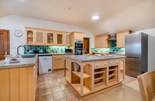 Nether Stowey Cottage | 4 Bed in Nether Stowey (oc-c30195)