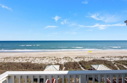 Emerald Isle House | 4BR, 4.5 Baths| Luxury Oceanfront Escape