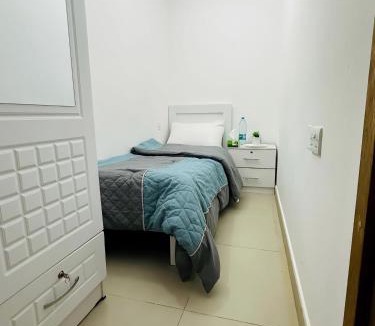 Madinat Zayed Hostel | Abu Dhabi Pearl