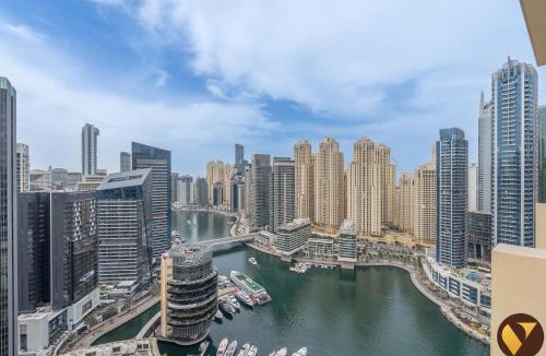 Dubai Marina Apartment | Address Marina - One Bedroom Apartment located 26th Floor with Marina Mall and Sheikh Zaid View and access to all amenities - attached to Dubai Marina Mall