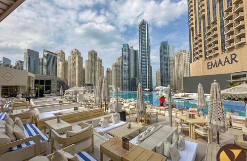 Dubai Marina Apartment | Address Marina - One Bedroom Apartment located 26th Floor with Marina Mall and Sheikh Zaid View and access to all amenities - attached to Dubai Marina Mall