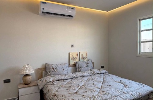 Al Ain Other | Adorable 2-bedroom farmhouse with AC in charming Al Ain