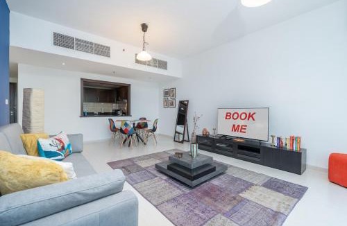 Business Bay Apartment | Aesthetic 1-Bedroom Apartment with spacious balcony in Business Bay!