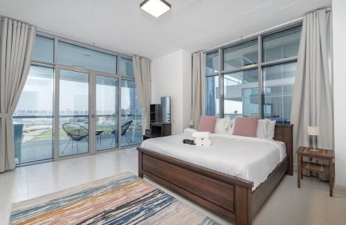 Business Bay Apartment | Aesthetic 1-Bedroom Apartment with spacious balcony in Business Bay!