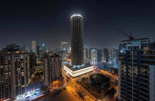 Jumeirah Village Circle Apartment | Airy 1BR Oasis with Plunge Pool in Binghatti Phantom