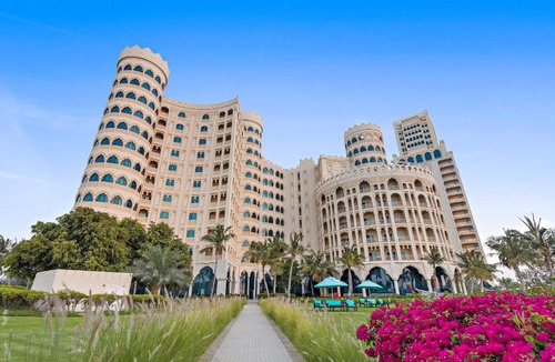 Al Hamra Village Resort | Al Hamra Residence
