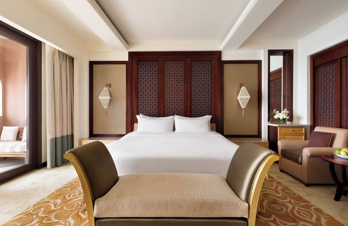 Barr Al Jissah Hotel | Al Husn Hotel Muscat - managed by Hilton