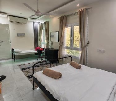Al Hamra House | Albustan House