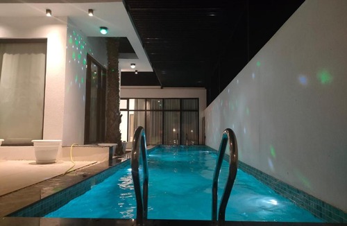 Barka Villa | Alpha Holiday Home
