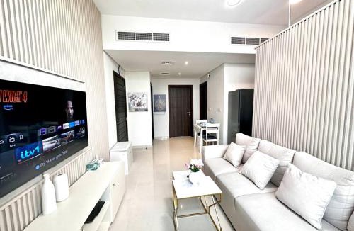 Dubai Apartment | Amazing 1Bedroom Plus Maid in Avencia at Damac Hills 2