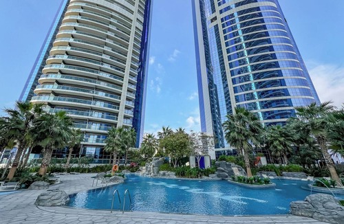 Business Bay Apartment | Amazing 1BR, 10 mins to Burj Khalifa