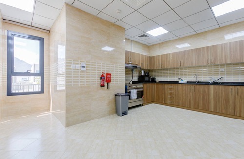 Sharm Villa | Arabian Gulf-Facing 4BR Villa with Two Assistant Room, Heated Pool and Barbecue Space, Al Dana Island, Fujairah