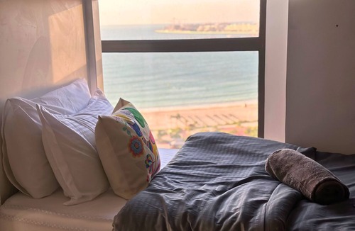 Jumeirah Beach Residence Hostel | Arabian Nights Beach Hostel