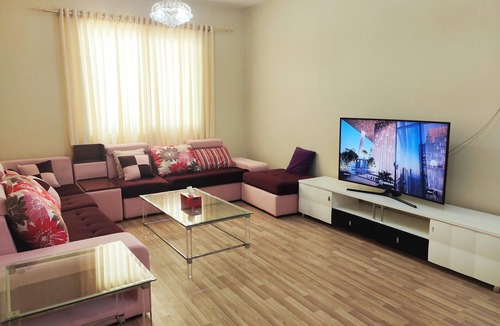 Al Majaz Apartment | Arnim Serviced Apartment - Sharjah