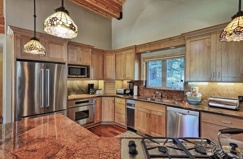 Tahoma Cabin | Aug/Sept Specia! Location! Lake Tahoe~Beach~Deck~Tahoma Family Home