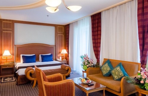 Al Muraqqabat Hotel | Avenue Hotel Dubai