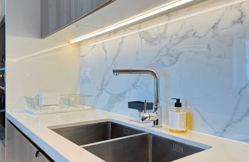 Saadiyat Cultural District Apartment | Azure Bliss: 1BR Retreat Near Saadiyat Attractions