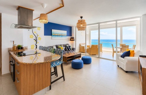 Villas Del Mar Apartment | Beachfront|10th Floor|BalconyDining|OceanView| Gym
