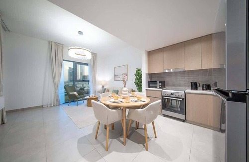 Al Khan Apartment | Beachfront Apartment W Pool & Balcony Cyan Beach