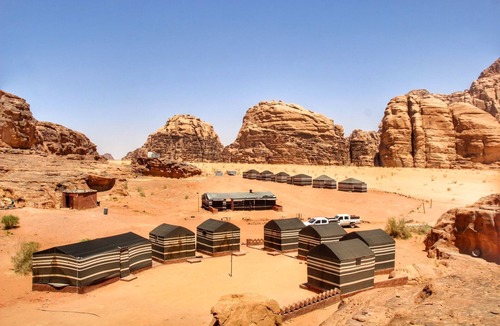 Wadi Rum RV Rental | Beduin star trail camp