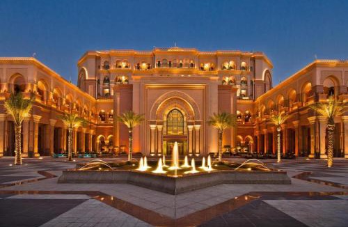 Madinat Zayed Hotel | Belvilla Top Stars Hotel Near Gold Souk