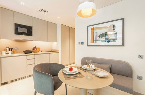 Abu Dhabi Hotel | Bloom Arjaan By Rotana