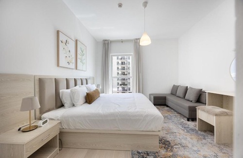 Abu Dhabi Apartment | Bloomfields 2BR in Waters Edge 9