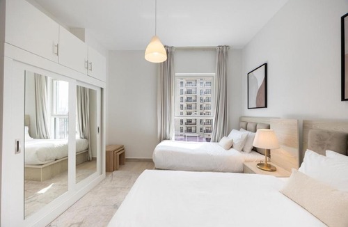 Abu Dhabi Apartment | Bloomfields 2BR in Waters Edge 9