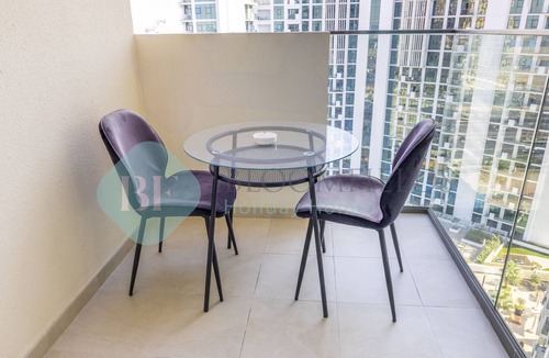 Jadaf Apartment | Bloomfields Cozy STU Azizi Farhad