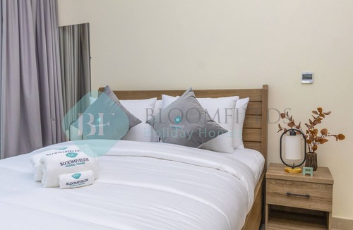 Jadaf Apartment | Bloomfields Cozy STU Azizi Farhad