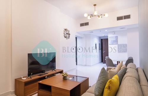 Dubai Apartment | Bloomfields Modern 2BR In Arabian Gate