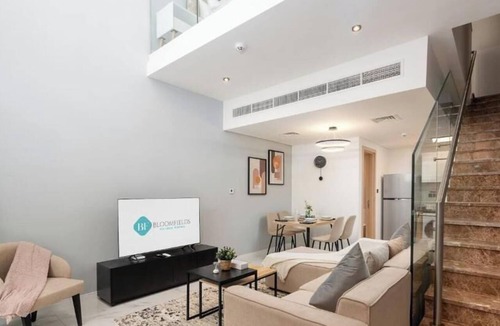 Dubai Apartment | Bloomfields Premium 1BR Duplex in Ru