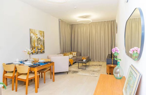 Jadaf Apartment | Bloomfields Splendid 1BR in Al Jadda