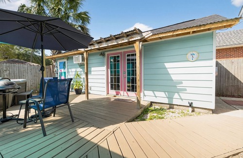 Warrington House | Blue Angels Beach Bungalow