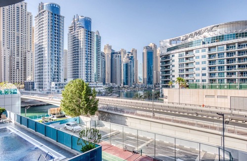 Dubai Marina Apartment | Blueground | Dubai Marina, pool, nr Marina