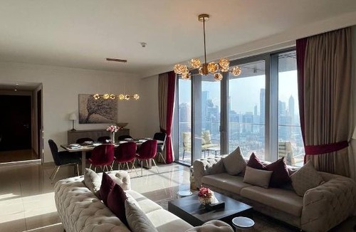 Downtown Dubai Apartment | Burj Khalifa view, 3 Bedroom Apartment in Boulevard Point, Connected to Dubai Mall