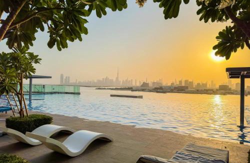 Dubai Apartment | Burj Khalifa view & Creek sea view