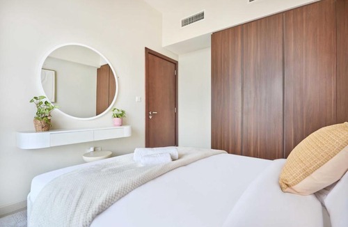 Downtown Dubai Apartment | Burj Khalifa Views, Prime Location, 1BDR Apt, Damac Vera Residences