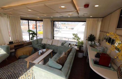 Abu Dhabi Boat Rental | Butinah Charters Yacht Rental