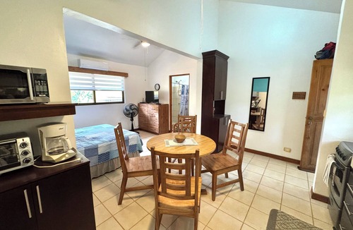 Santa Barbara Condo | Calm & Palms Second Floor Studio