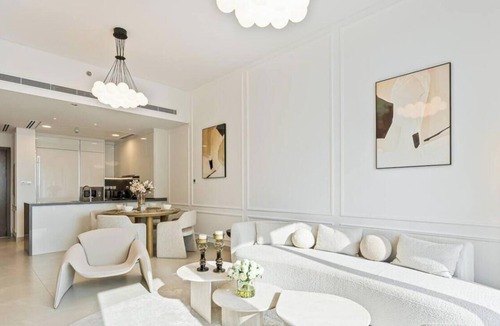 Al Safa Apartment | Canal-Side Living Elegant 2BR in Canal Front