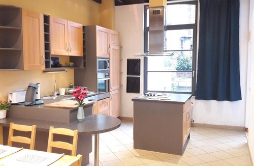 Ilot Sacre Apartment | CEP MAISONNETTE