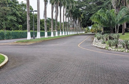 Tambor Apartment | Charming 2-bedroom apartment with WiFi and AC in wonderful Tambor