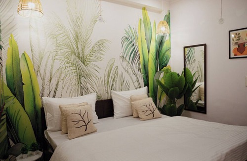 Chhatarpur Apartment | Chhatarpur’s Cozy 3BHK Getawaywith WiFi, AC in awesome New Delhi