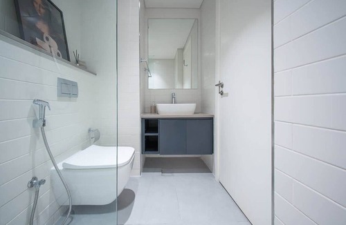 Sharjah Apartment | Chic Studio W Pool Access in Arada